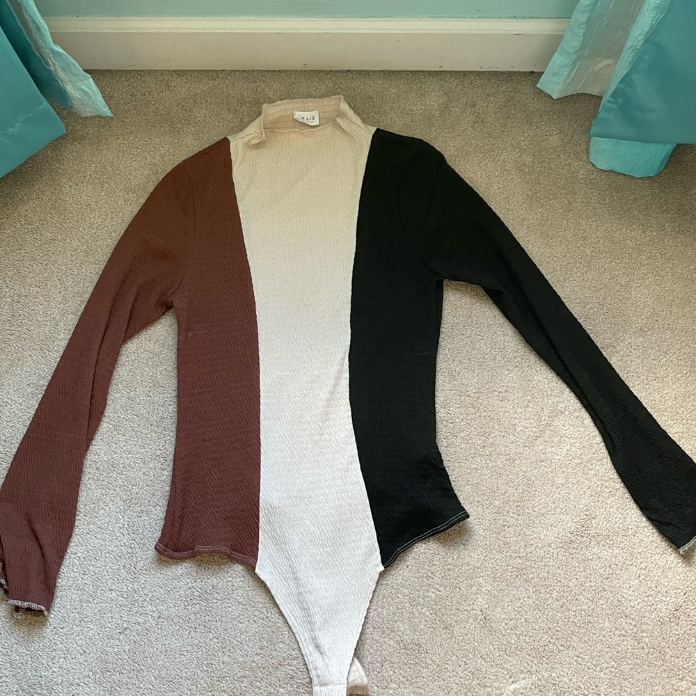 Le Lis Colorblock Long Sleeve Bodysuit